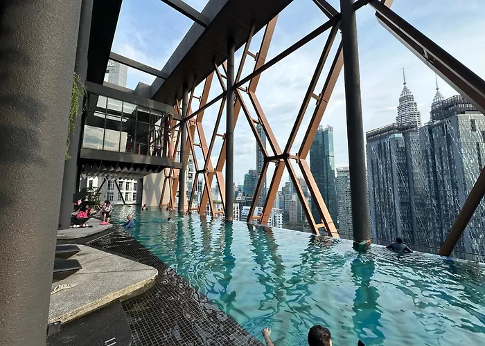 Scarletz Suites Klcc By Aura