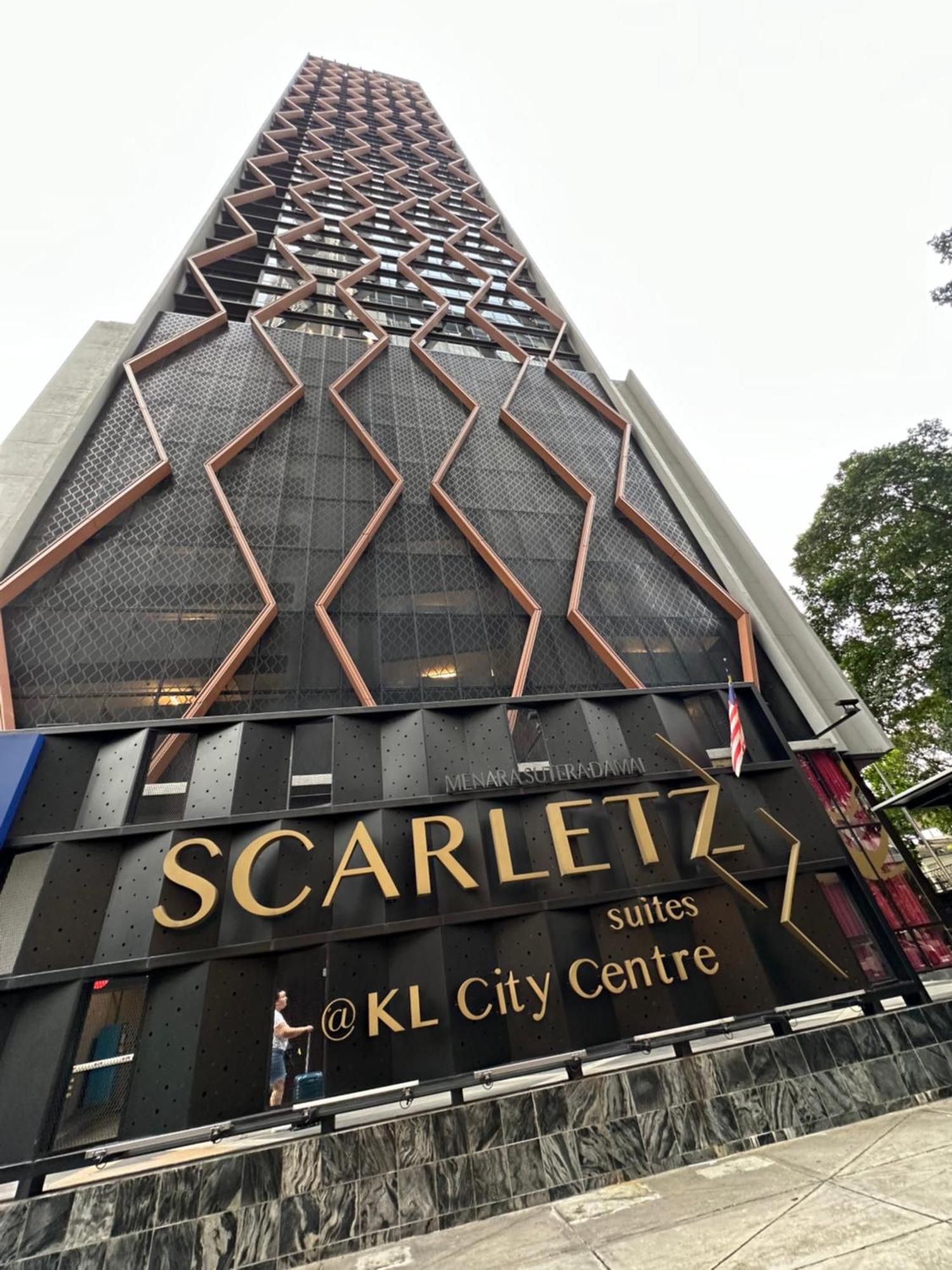 Scarletz Klcc By Aura Pangsapuri *